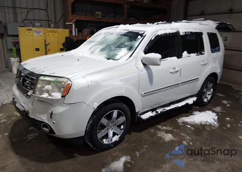 2013 Honda Pilot Touring z USA, uszkodzony, nr VIN 5FNYF3H97DB023921